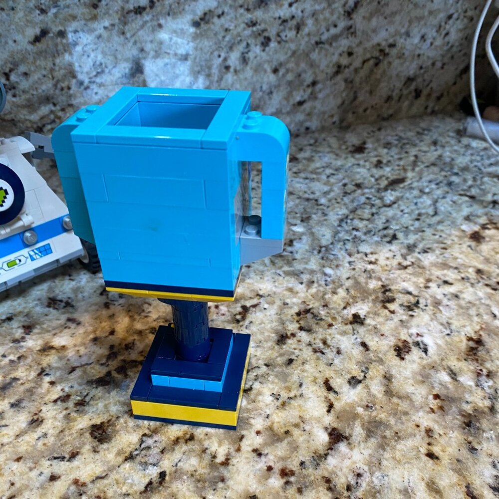 Lego # 41346 Friendship Box 2018 Retired - Picture 6 of 13